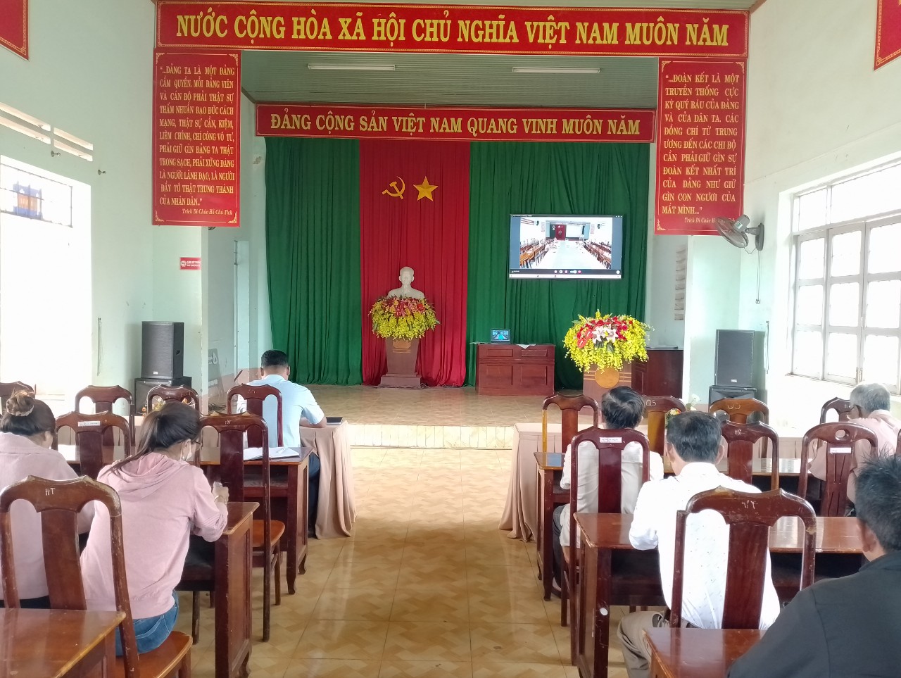 z4953956035203_701f7ba0244625f1060efdcd3c6d9e72