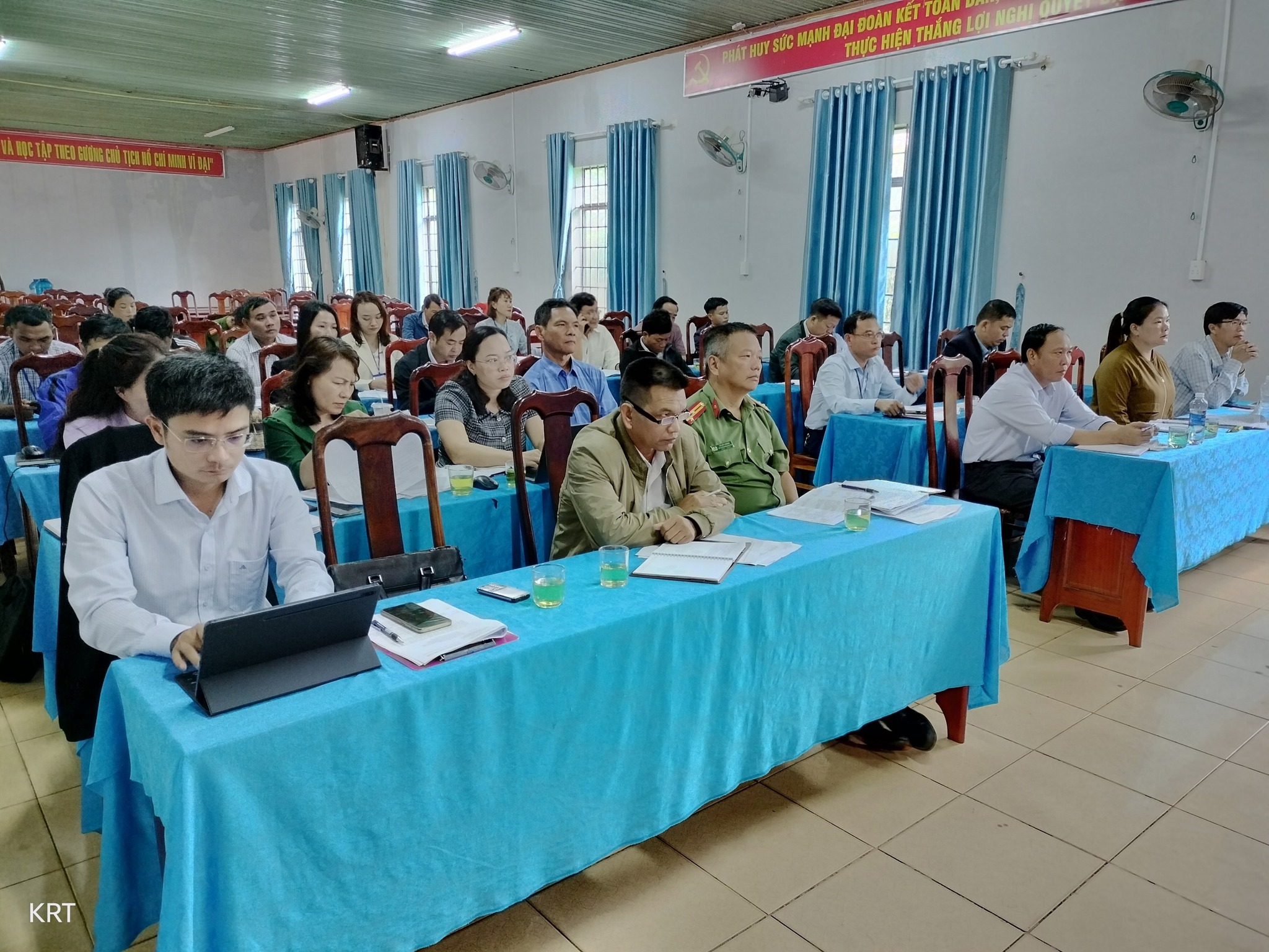 Thường trực Huyện ủy làm việc với Đảng ủy Thị trấn Pơng Drang