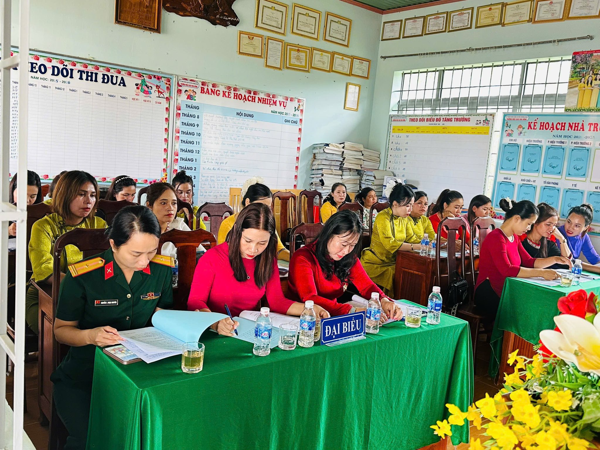 TRƯỜNG MẪU GIÁO HOA HỒNG, TỔ CHỨC NGHỊ VIÊN CHỨC - NGƯỜI LAO ĐỘNG NĂM HỌC 2025-2026.